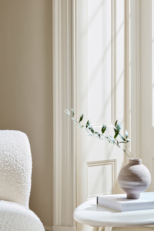 Silent White (329)